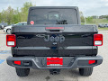 2022 Jeep Gladiator 4WD Willys Sport