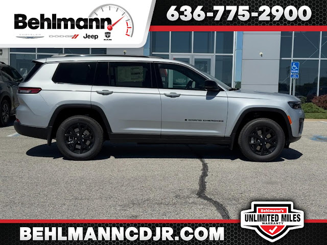 2026 Jeep Grand Cherokee L Laredo Altitude
