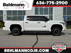 2022 Toyota Tundra 4WD 4WD SR5 CrewMax